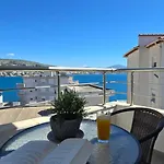 3s -sea-sun-sky- Apartment Sarande